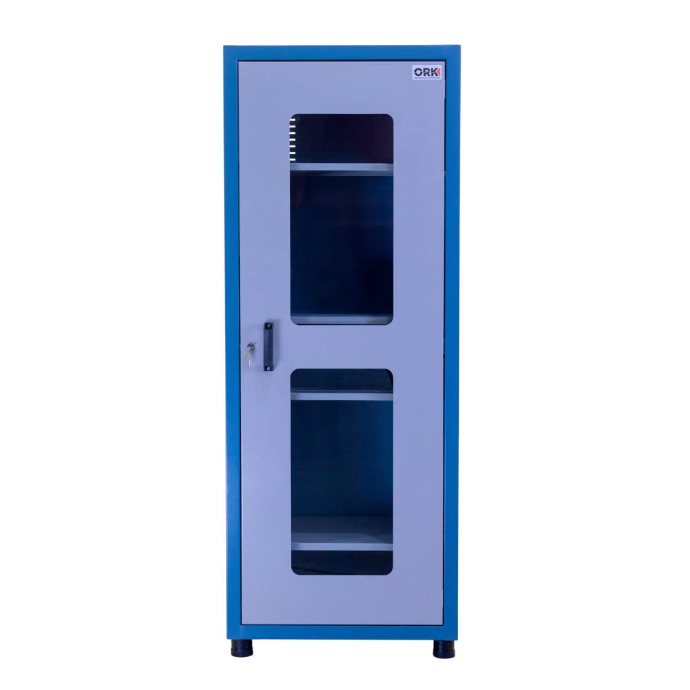 Armário com 4 prateleira removíveis e porta com visor 